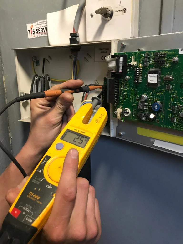Testing electrical circuit